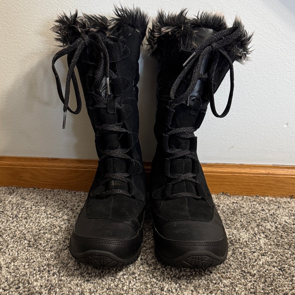The North Face Women’s Nuptse Purna Waterproof Winter Boots Fur Lined
